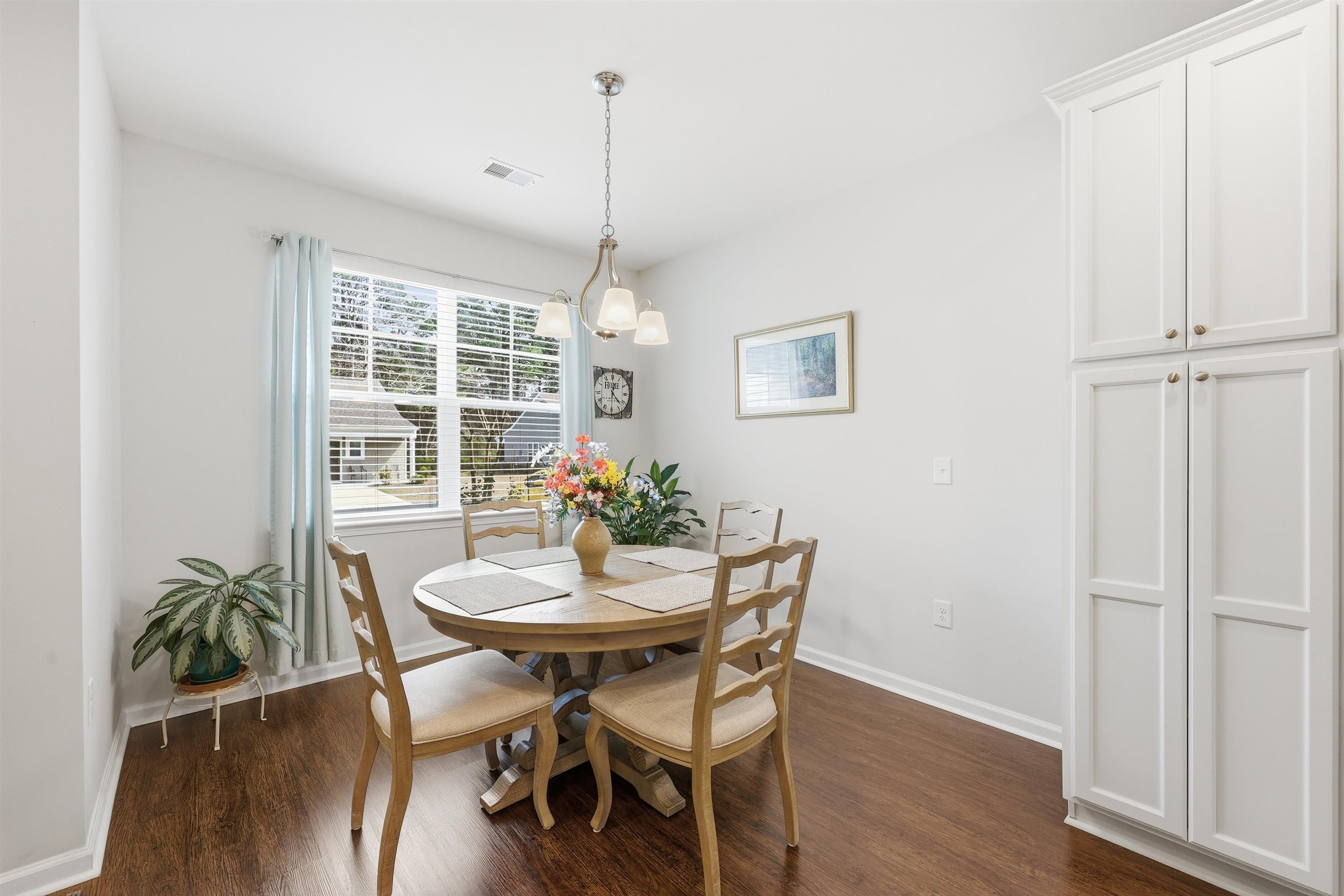 131 Machrie Loop Unit: D End Unit
