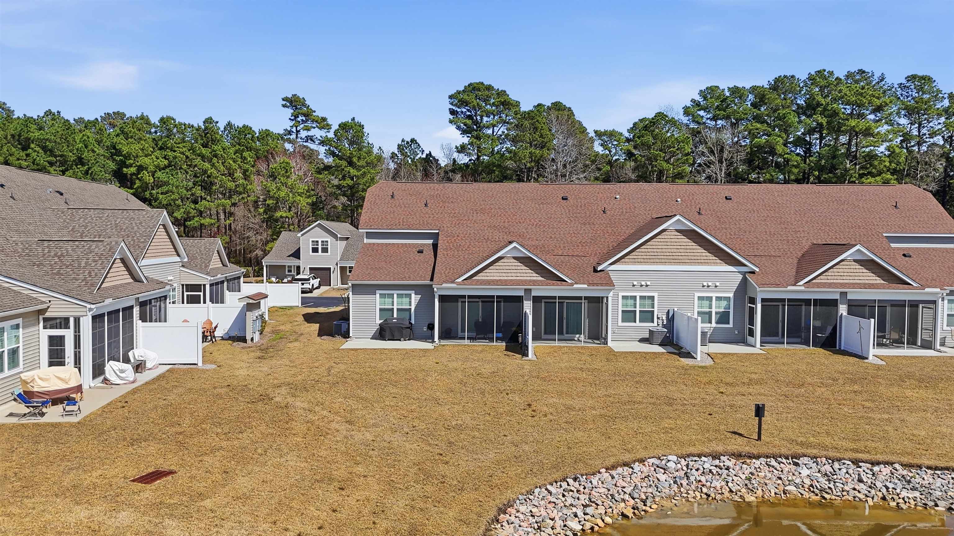 131 Machrie Loop Unit: D End Unit
