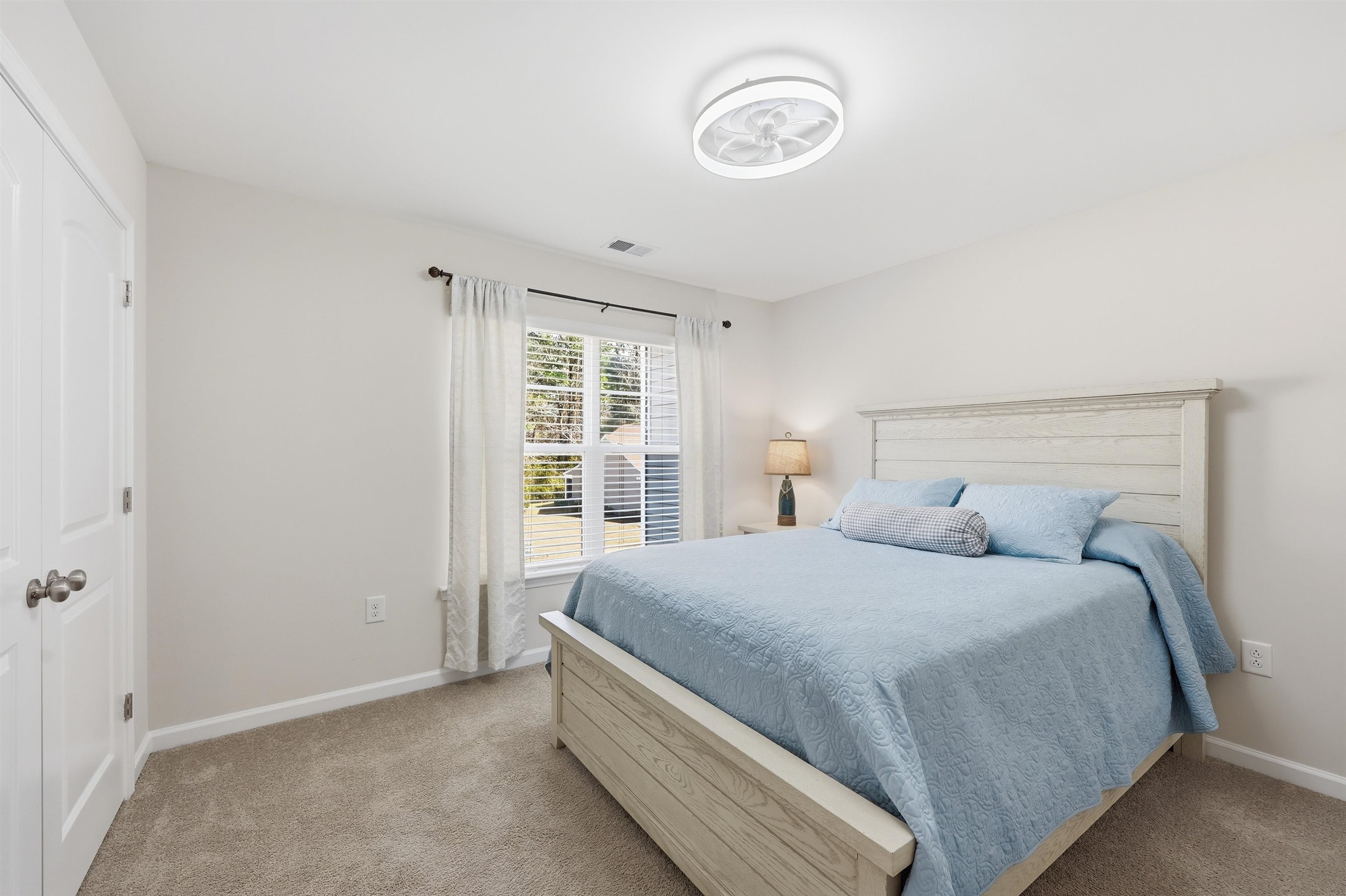 131 Machrie Loop Unit: D End Unit