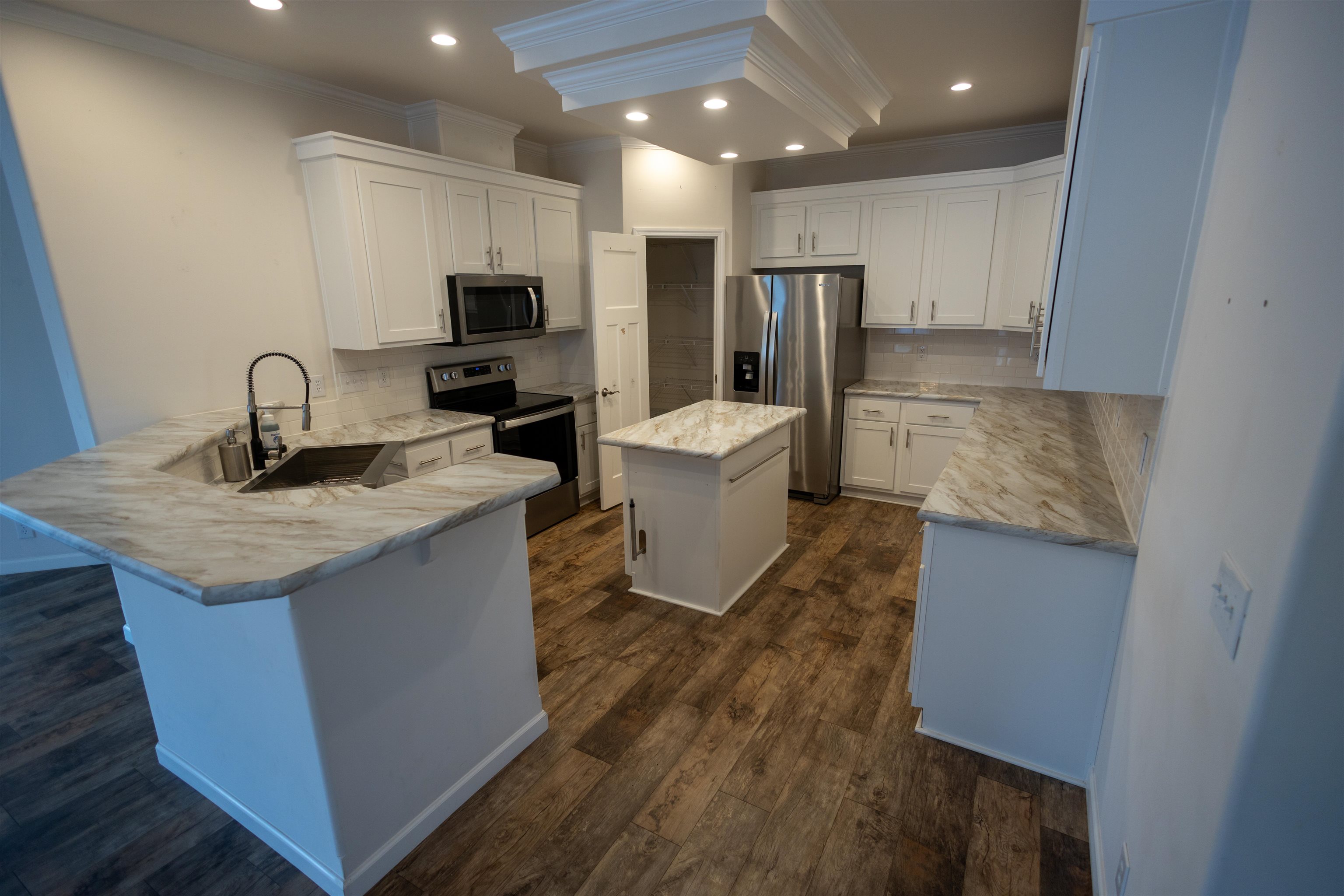 4033 Bubeck Dr.
