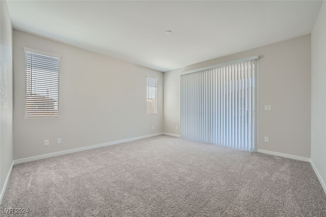 11391 Peak Landing Avenue