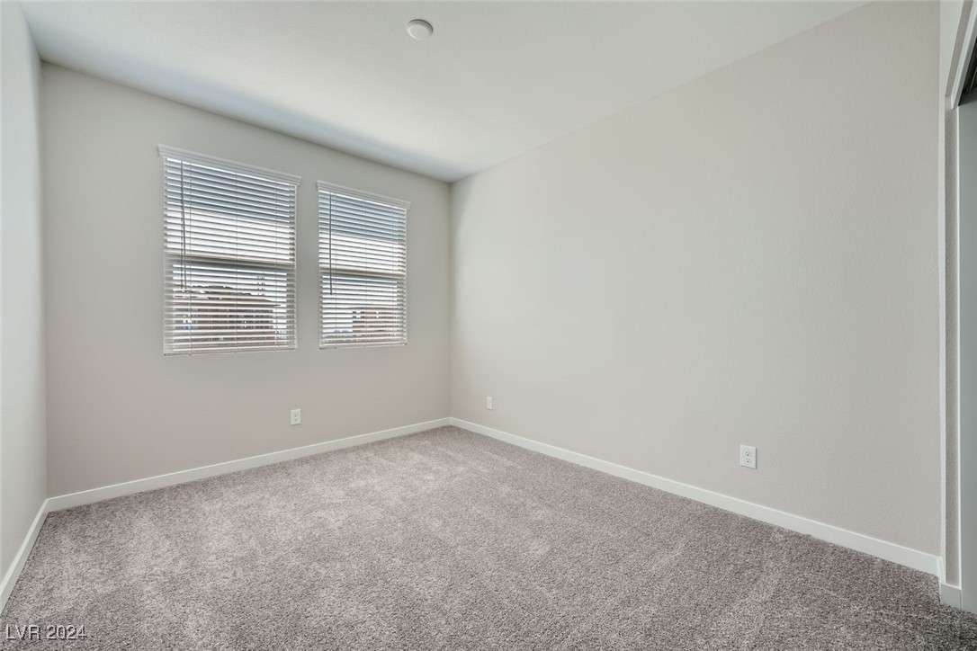 11391 Peak Landing Avenue