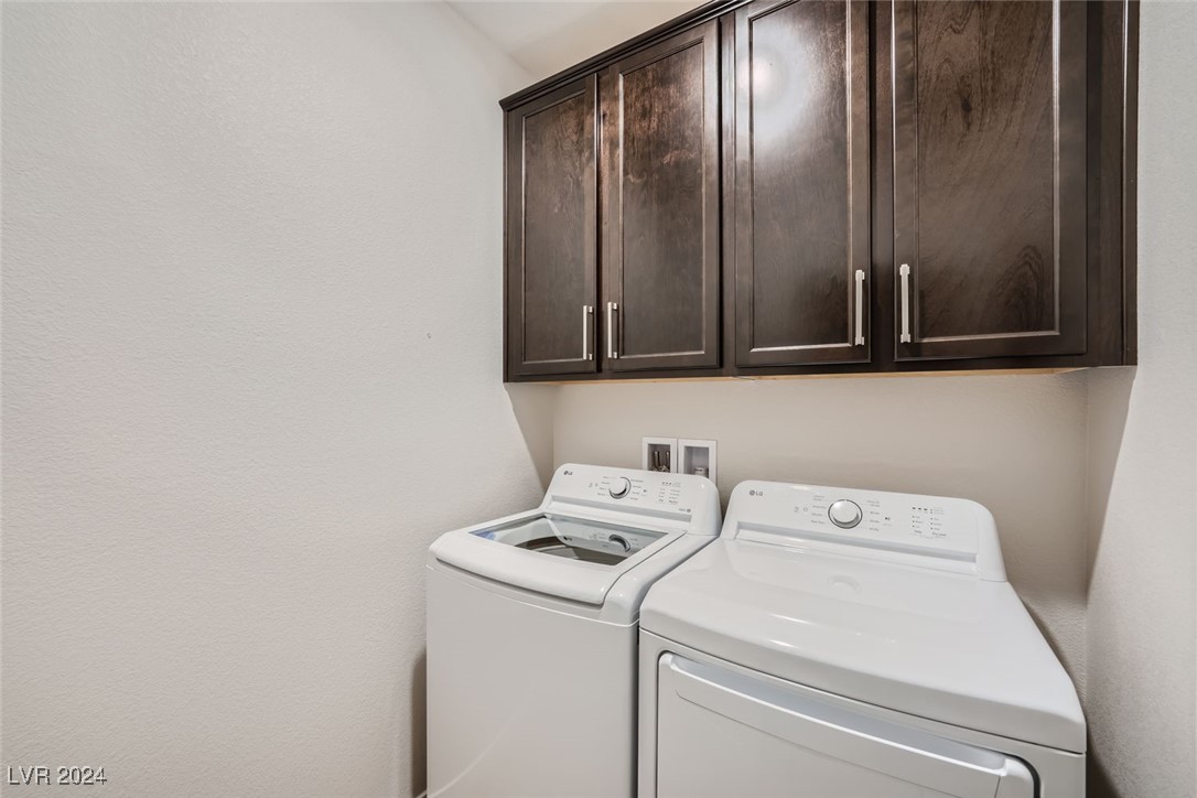 11391 Peak Landing Avenue