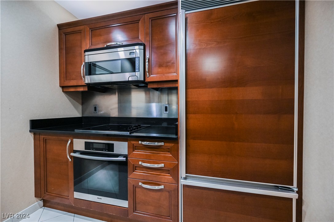 125 East HARMON Avenue 414