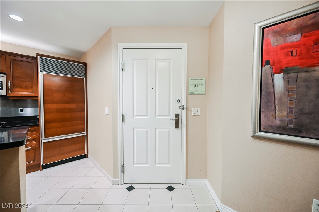 125 East HARMON Avenue 414