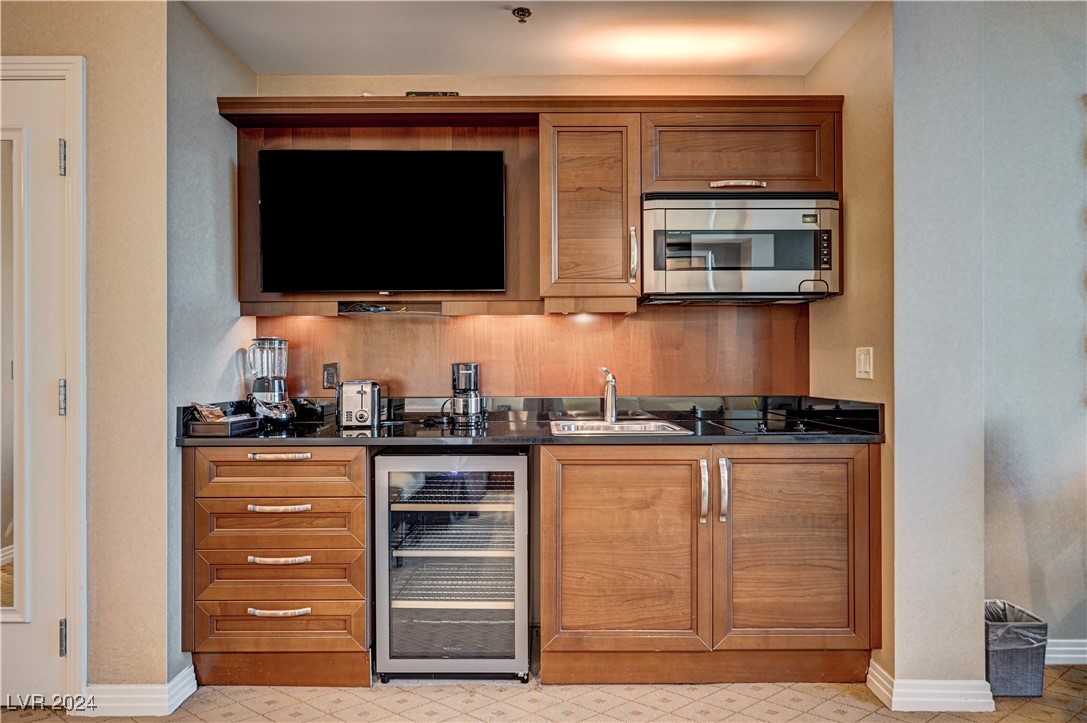 125 East HARMON Avenue 2401&2403