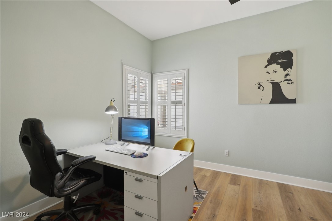 3127 Redwood Street