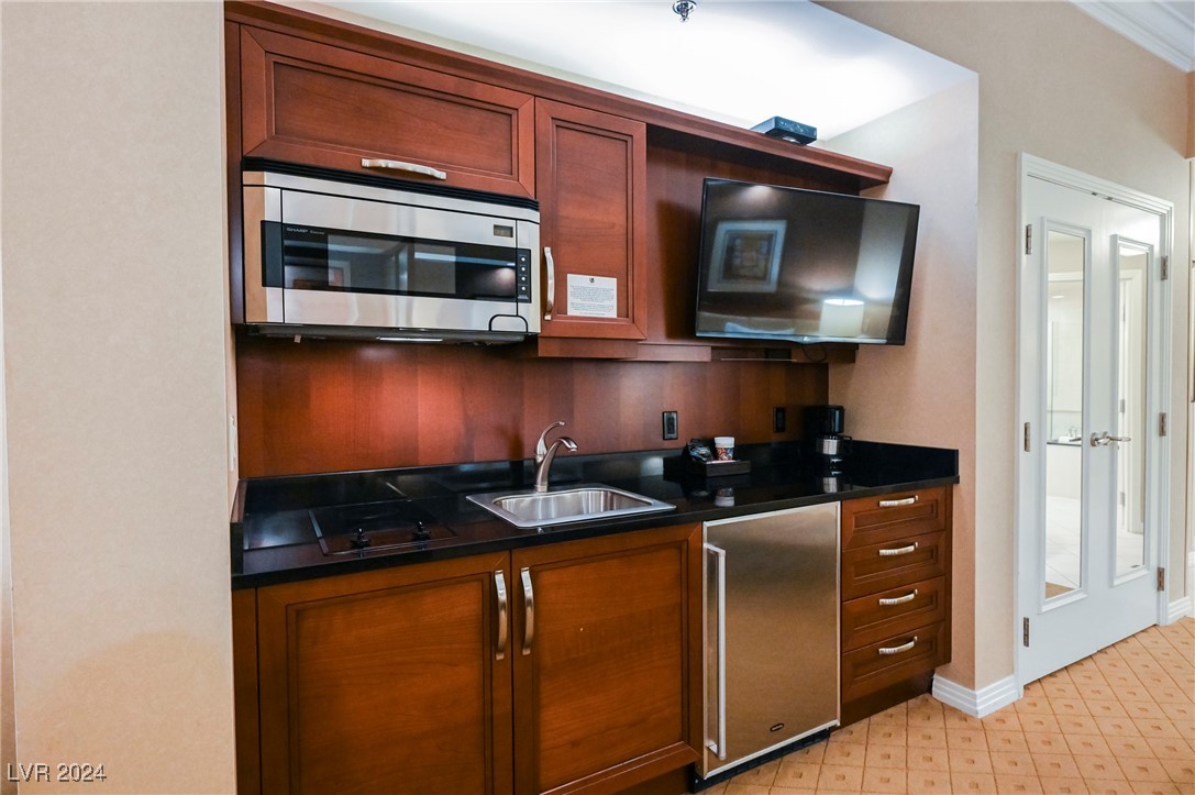 145 East HARMON Avenue 3402&3404