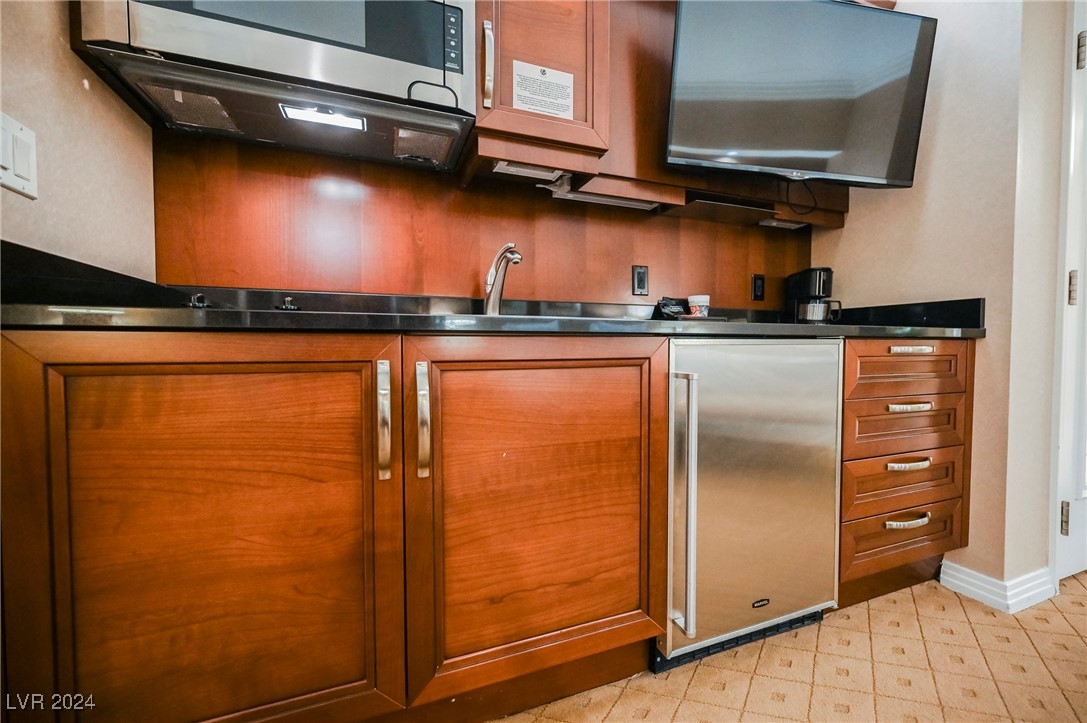 145 East HARMON Avenue 3402&3404