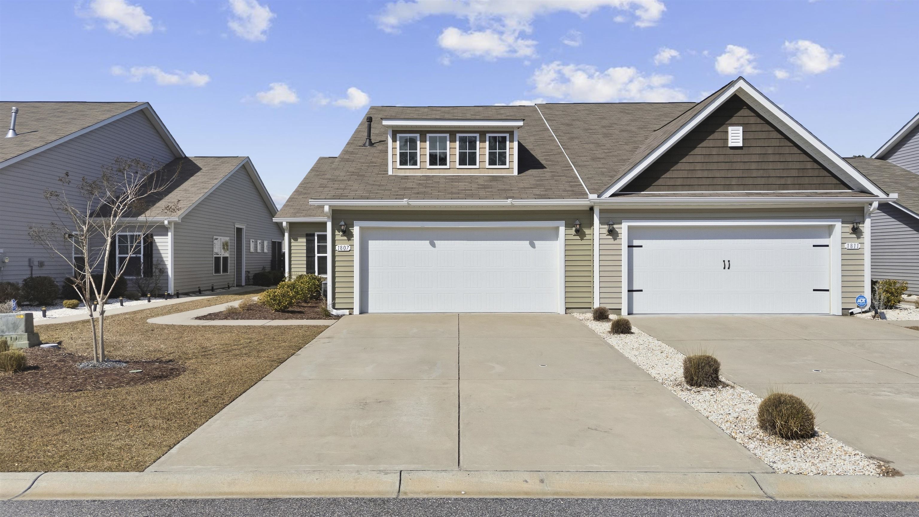 1807 Berkley Village Loop