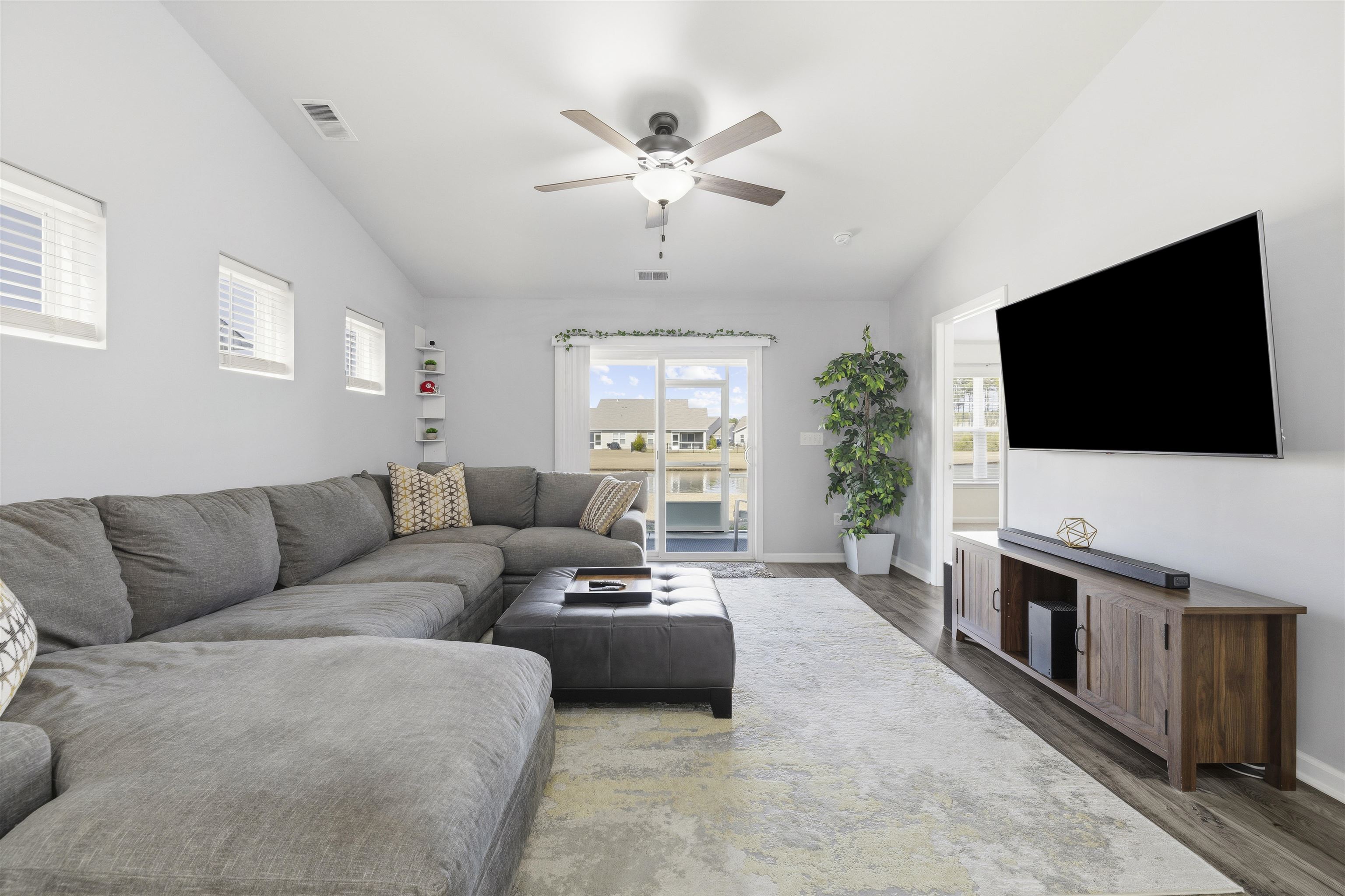 1807 Berkley Village Loop