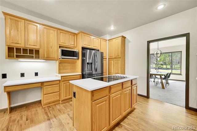 525 Regent Lane