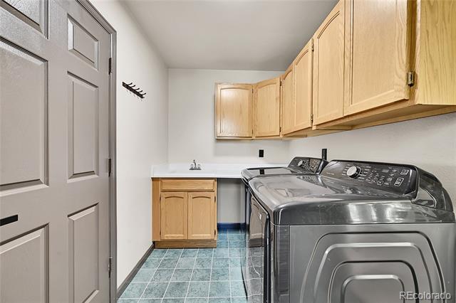 525 Regent Lane