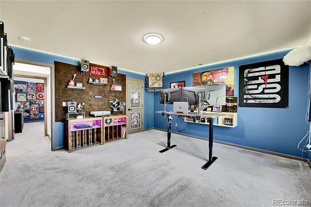 525 Regent Lane