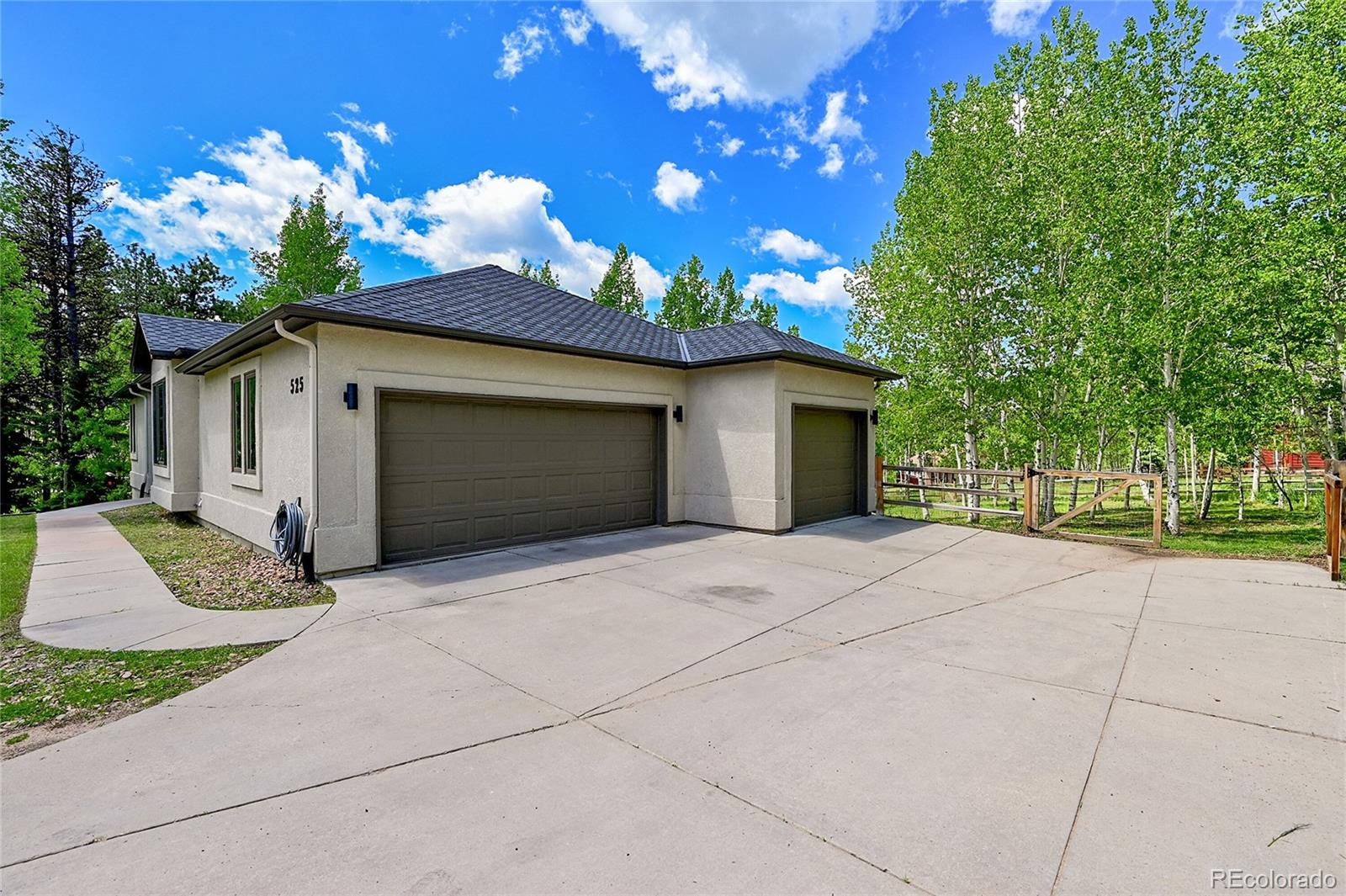 525 Regent Lane