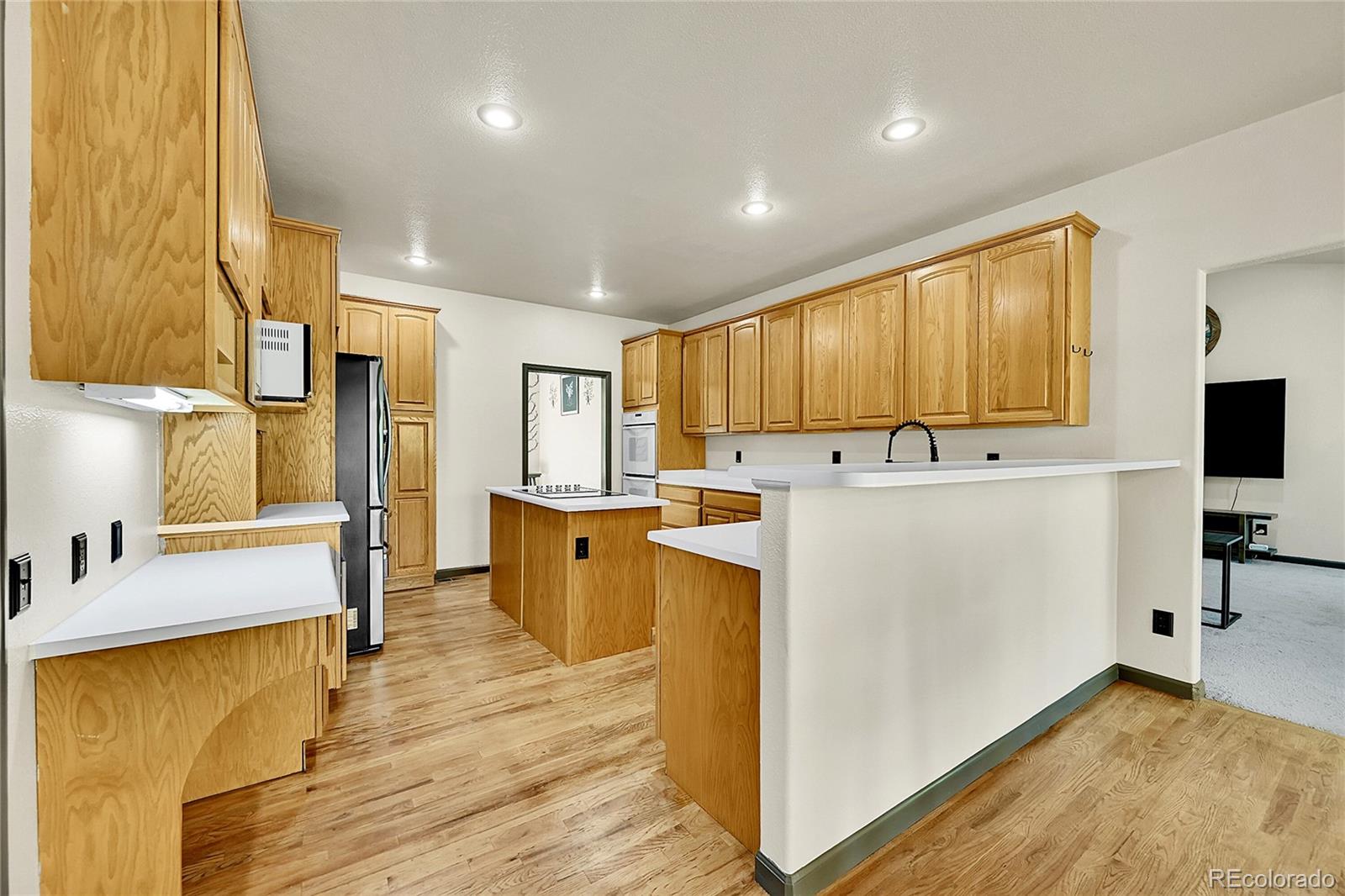 525 Regent Lane