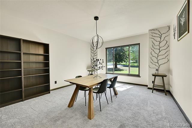 525 Regent Lane
