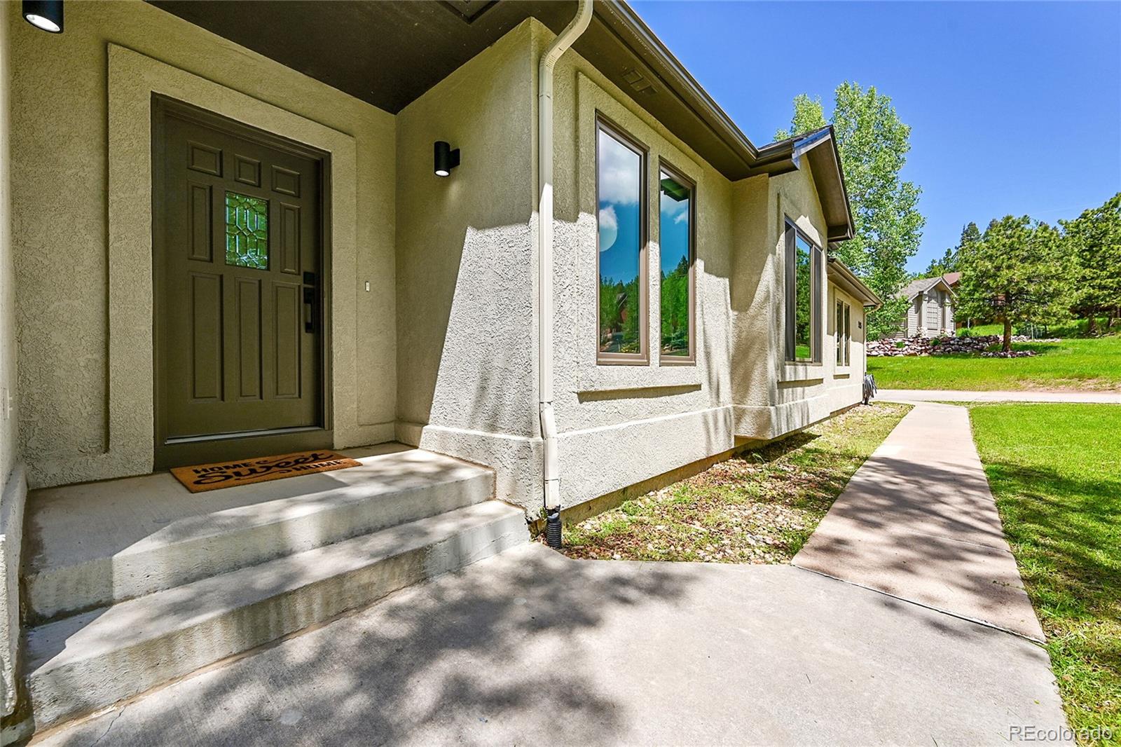 525 Regent Lane