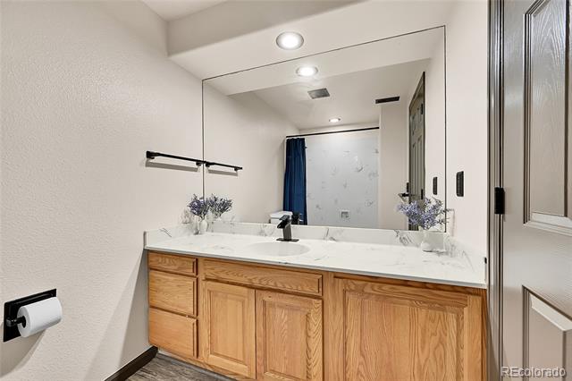 525 Regent Lane
