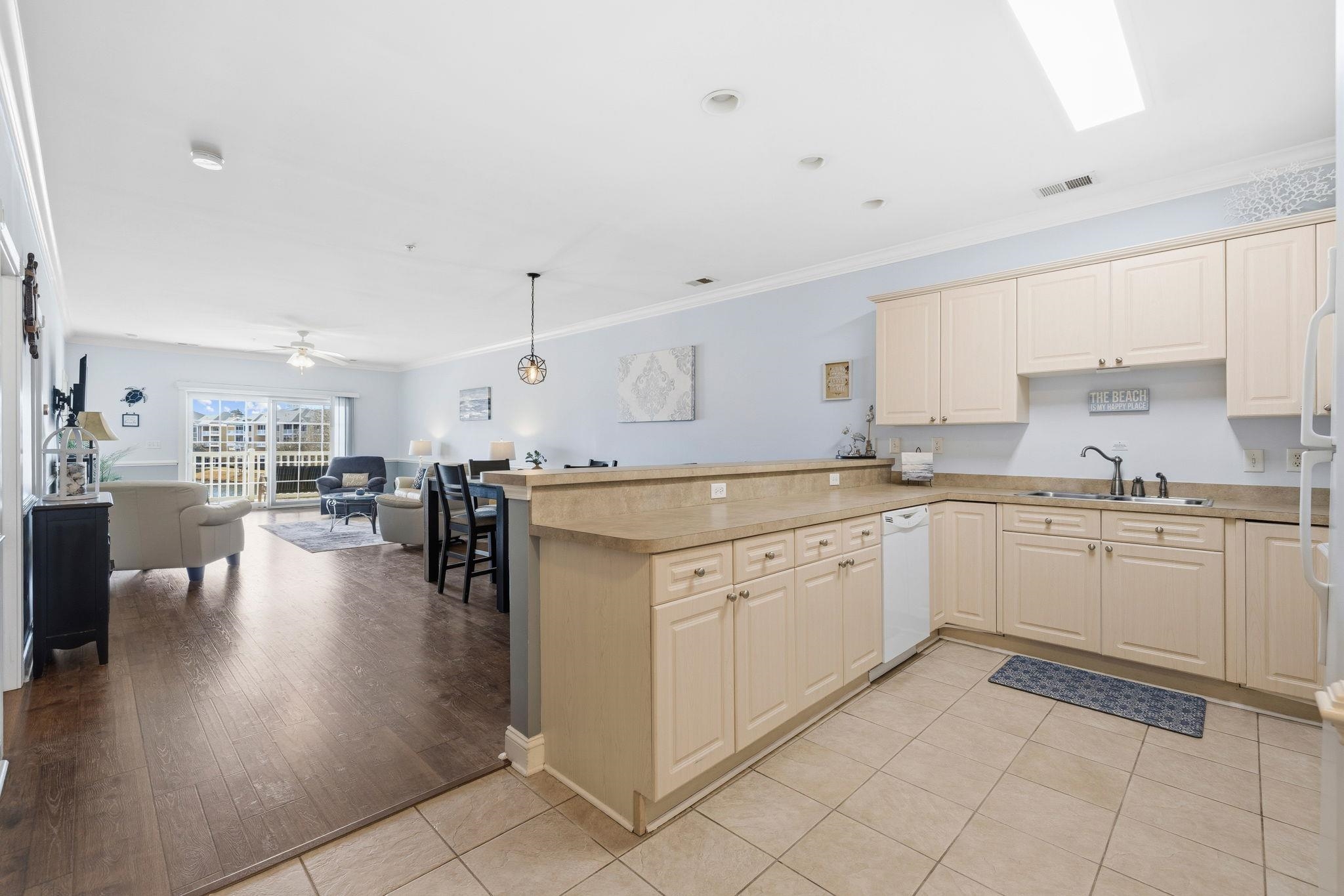 4861 Luster Leaf Circle Unit: 304