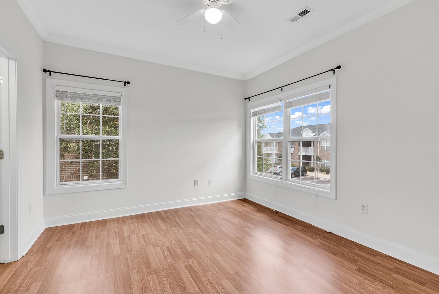 2061 Silvercrest Dr. Unit: 7E