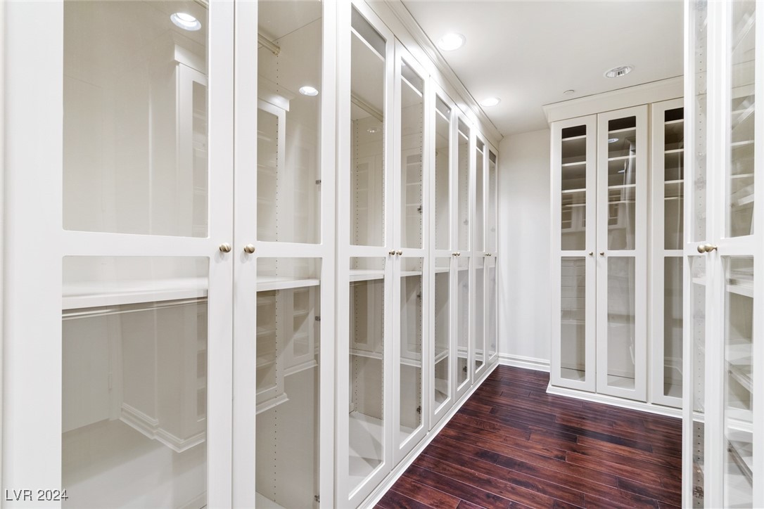 2877 Paradise Road 2803