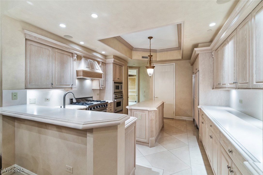 2877 Paradise Road 2803