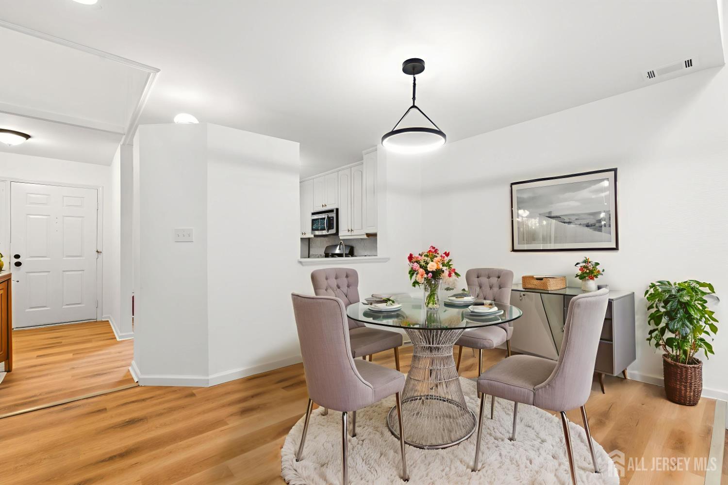 206 Ash Court, Middlesex