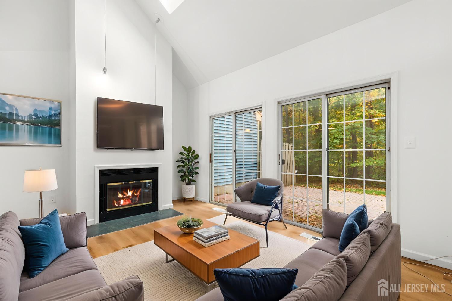 206 Ash Court, Middlesex