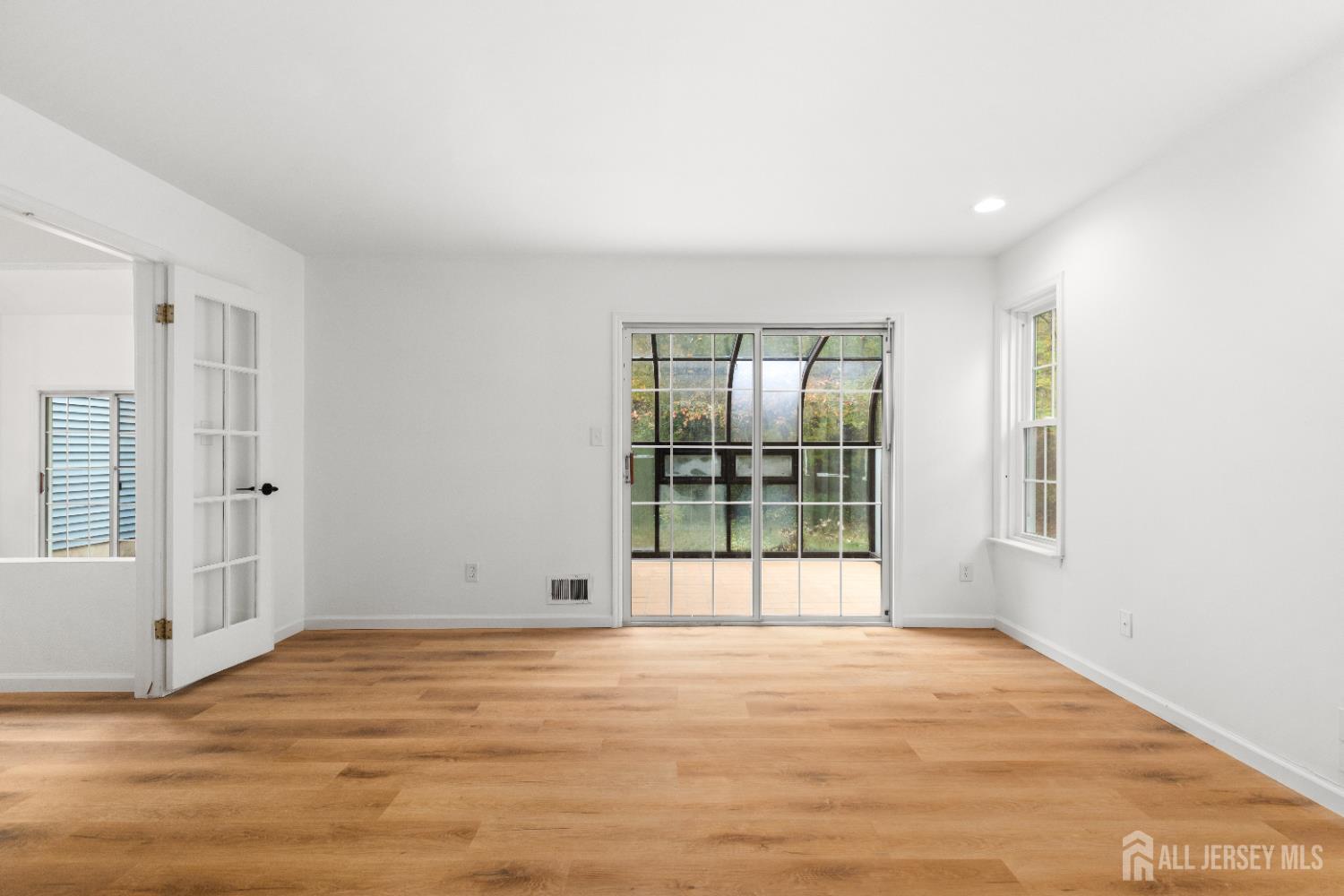 206 Ash Court, Middlesex