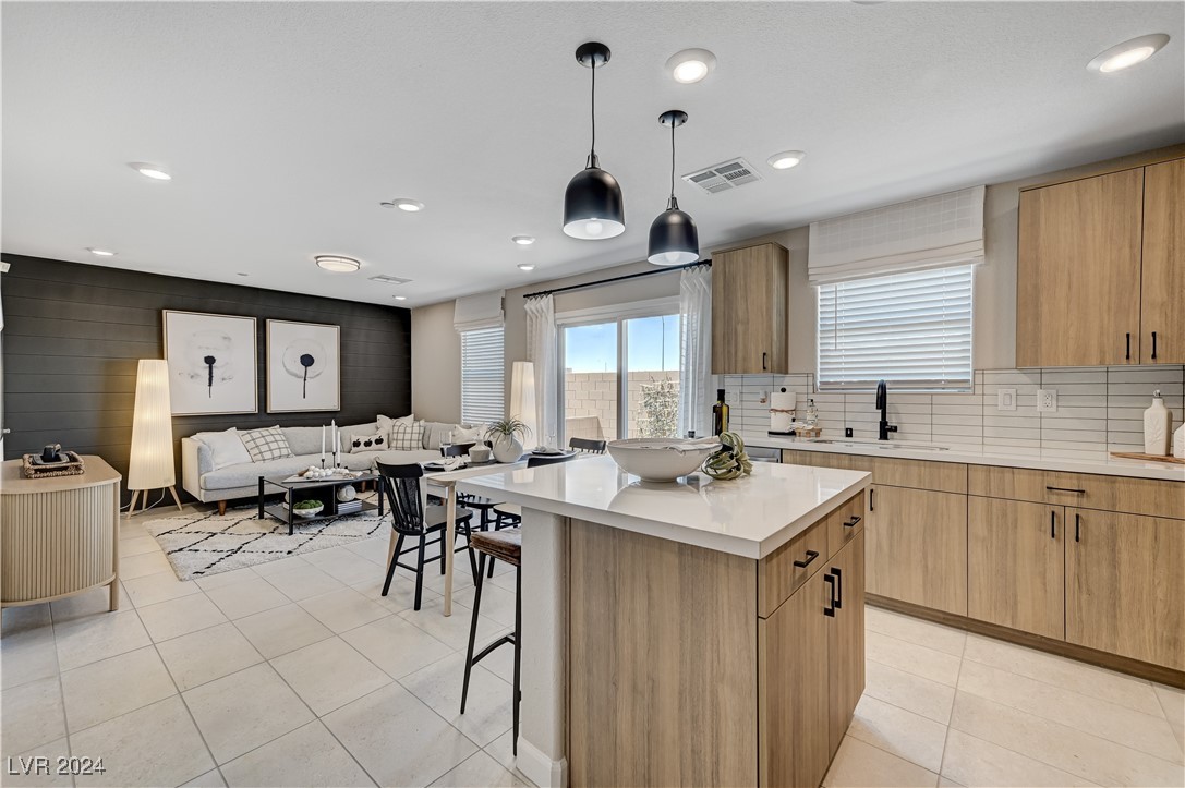 911 Cadence View Way