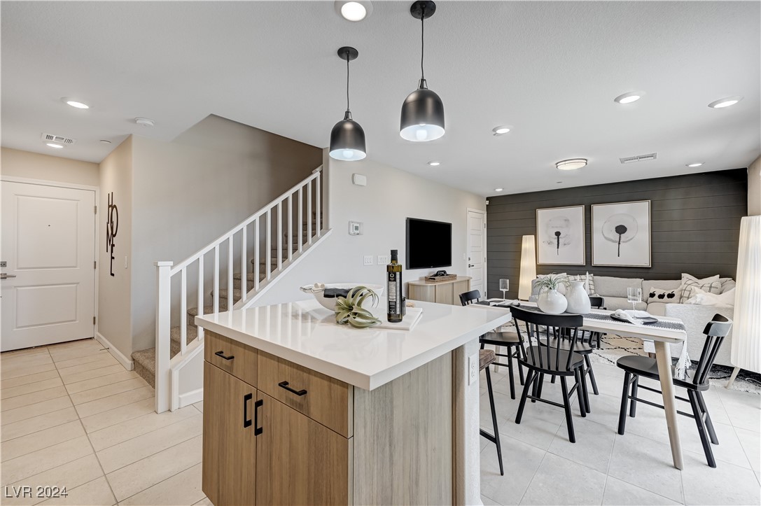 911 Cadence View Way