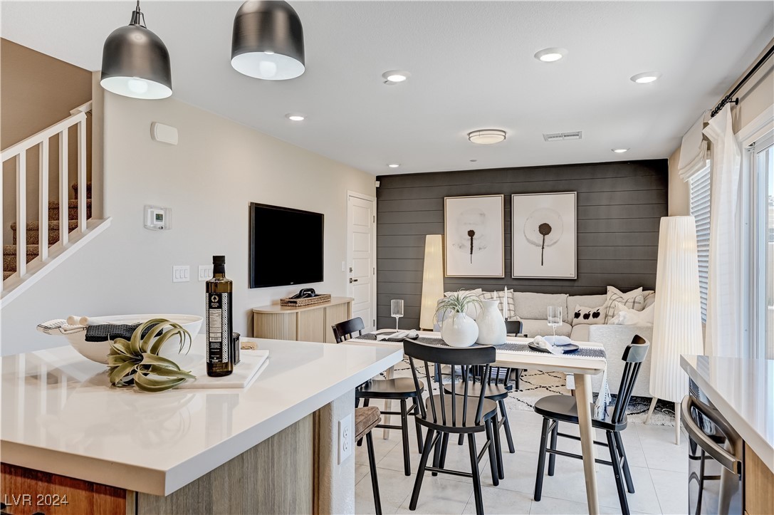 911 Cadence View Way