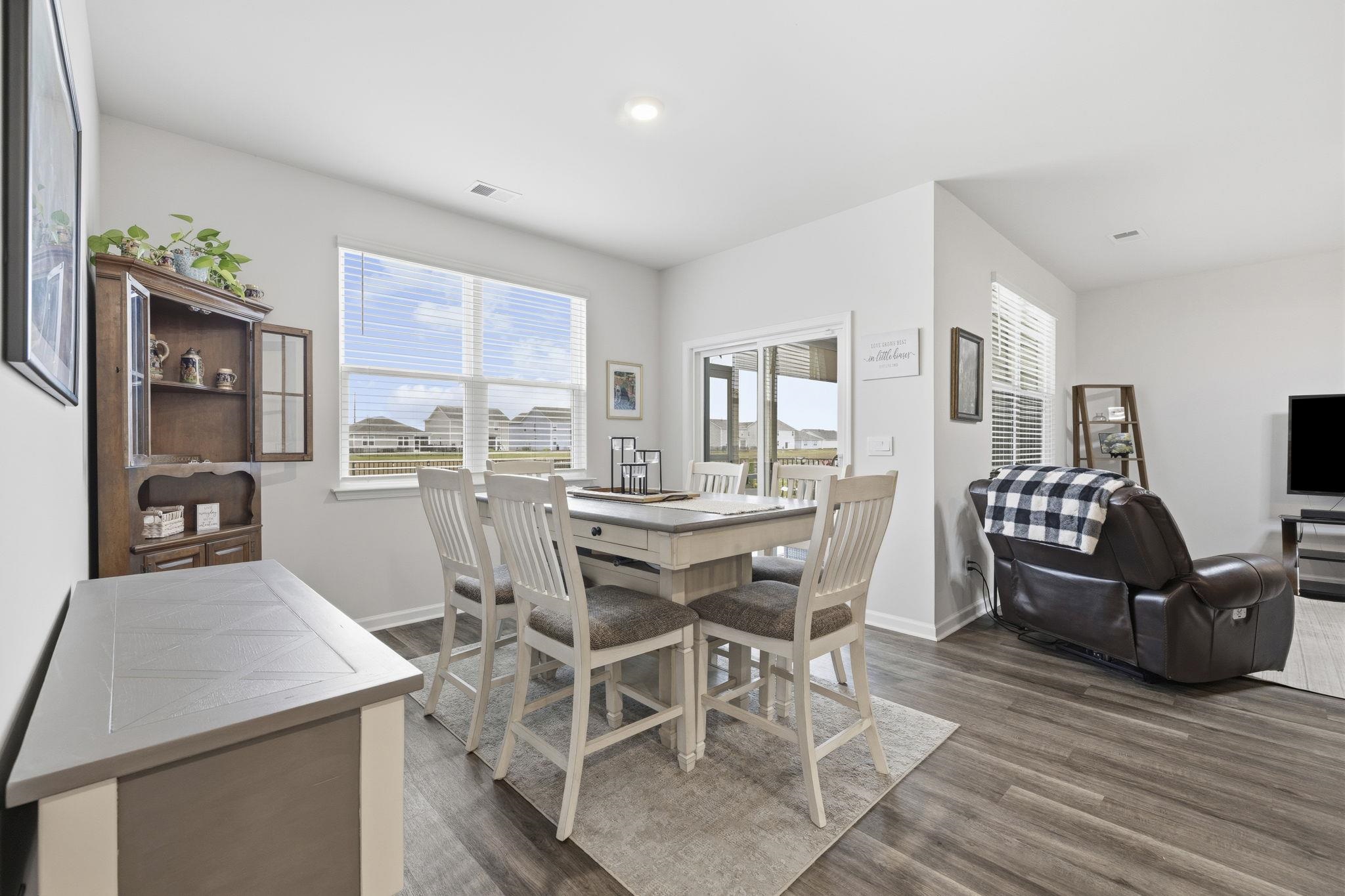 1096 Flintshire Dr.