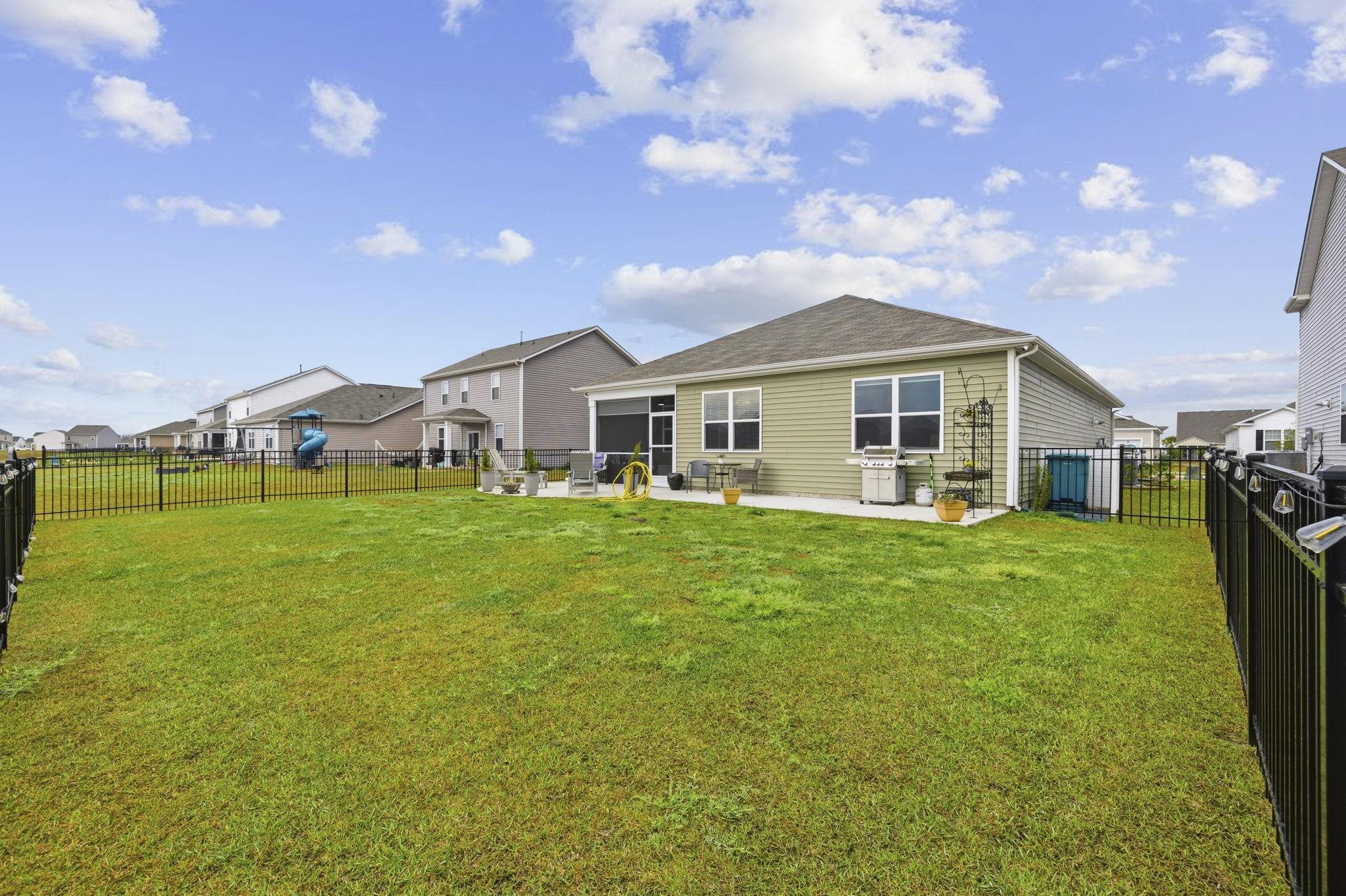 1096 Flintshire Dr.
