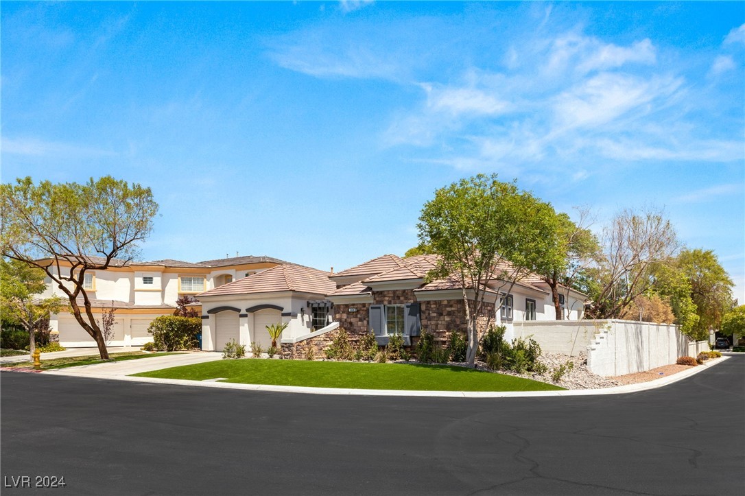 1008 Sir James Bridge Way