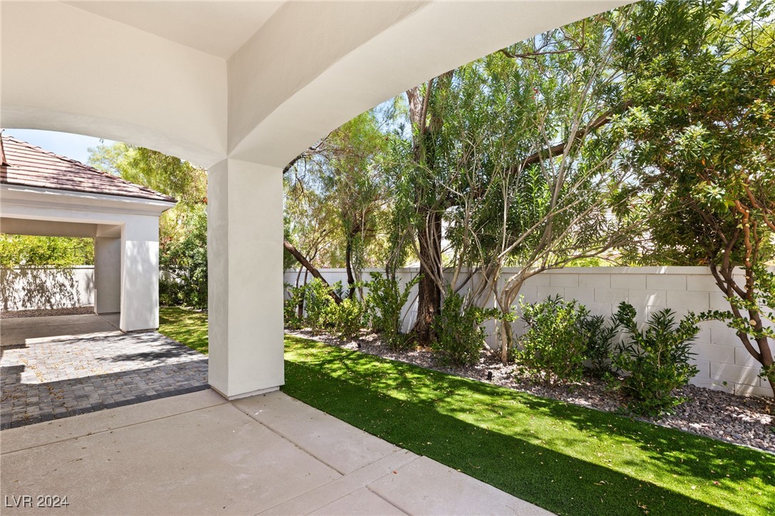 1008 Sir James Bridge Way