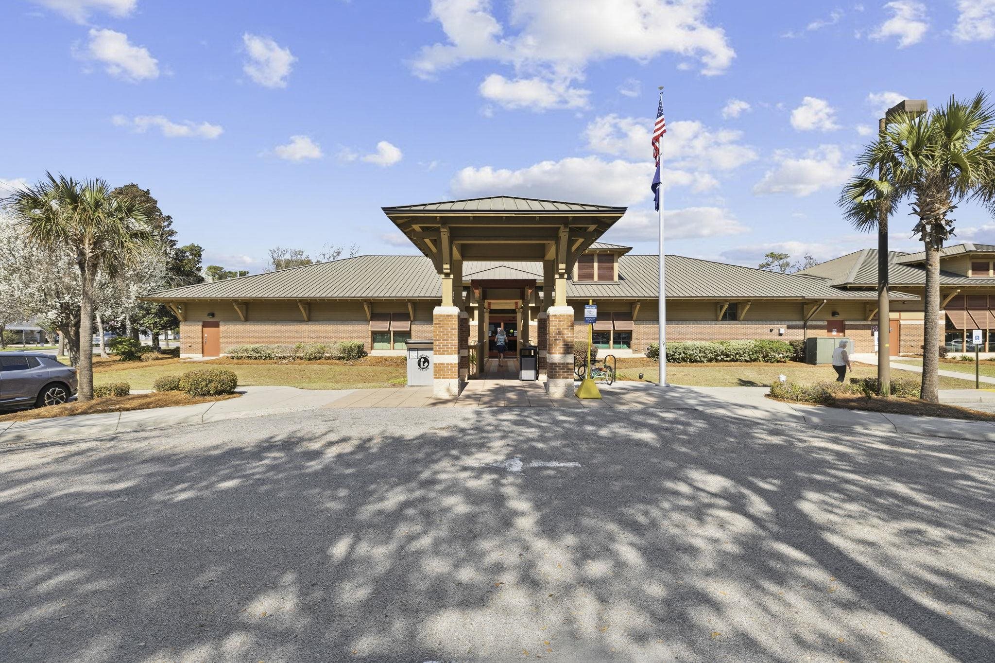 14 N Willow Dr. Unit: 3