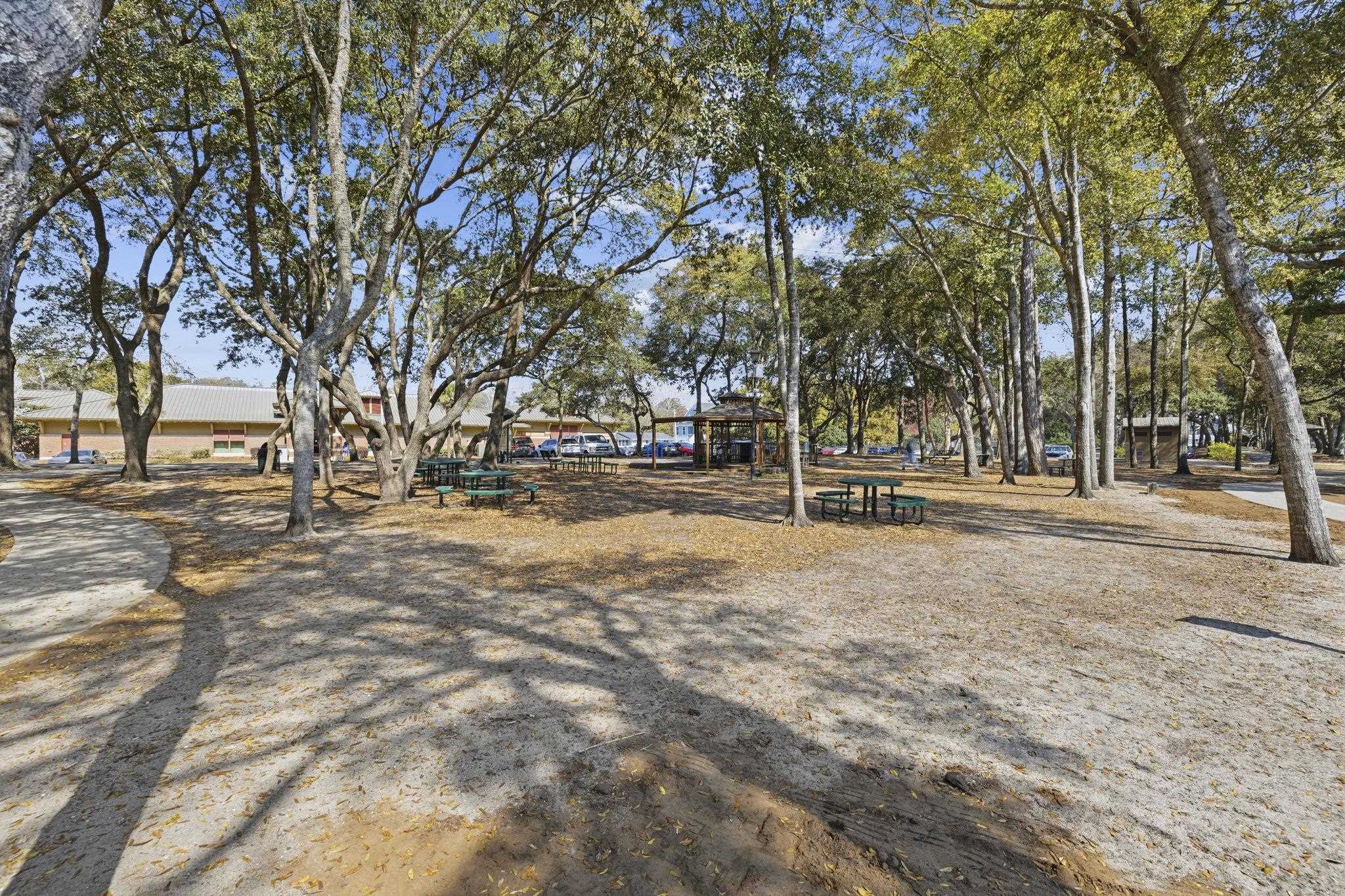 14 N Willow Dr. Unit: 3