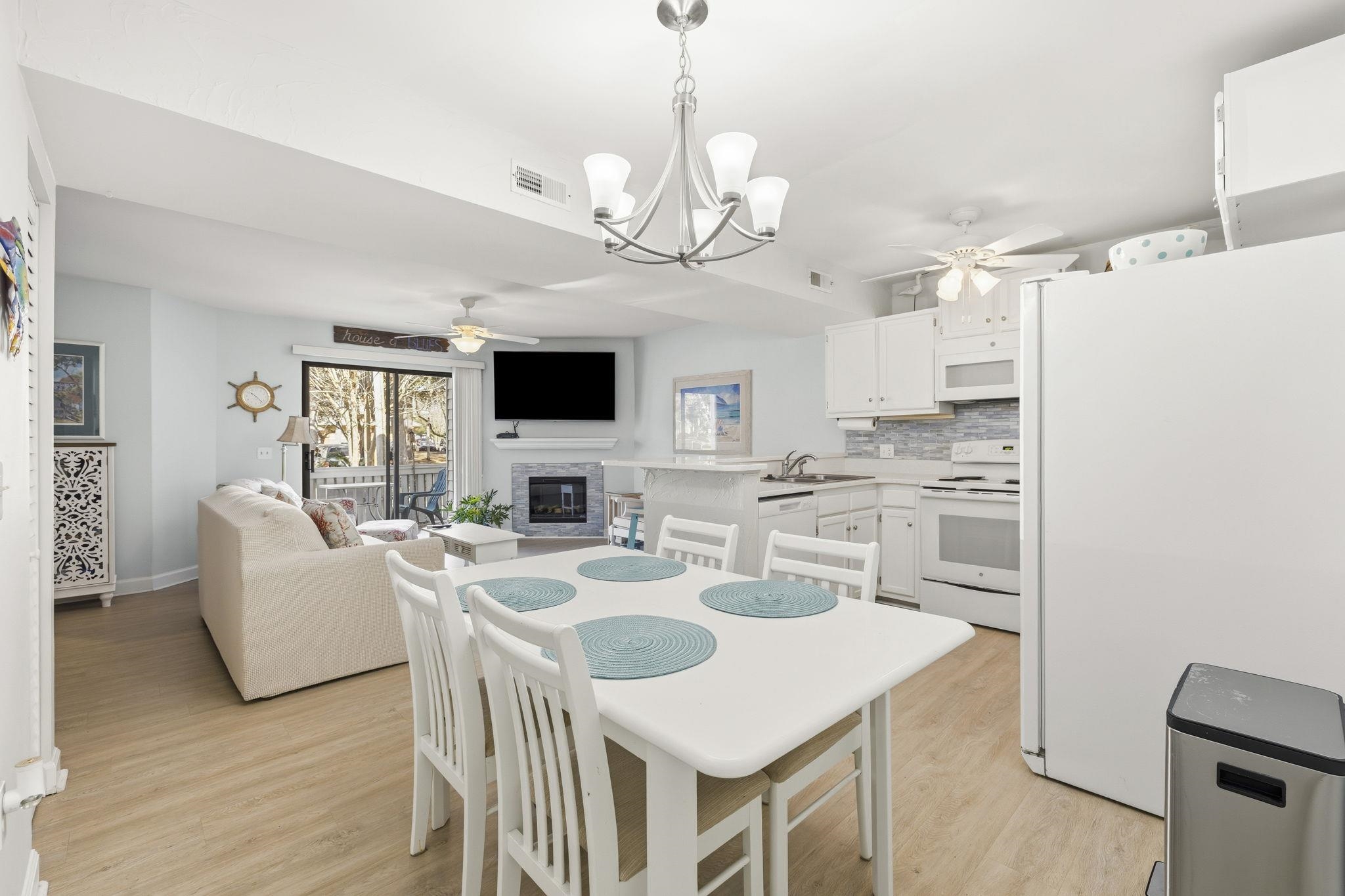 14 N Willow Dr. Unit: 3