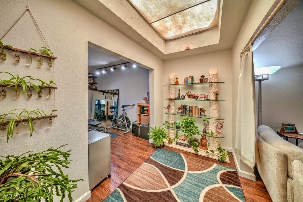 2588 Malabar Avenue
