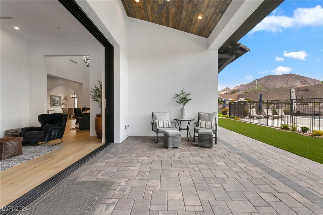 1090 rose quartz Road