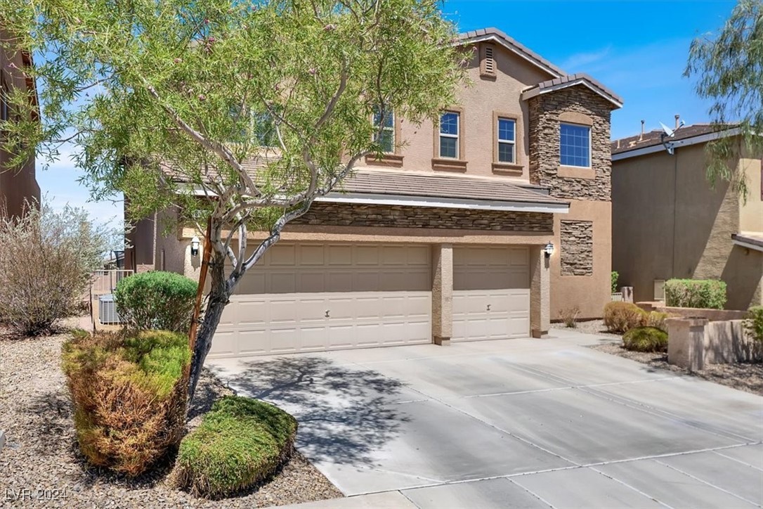 812 Applecross Avenue