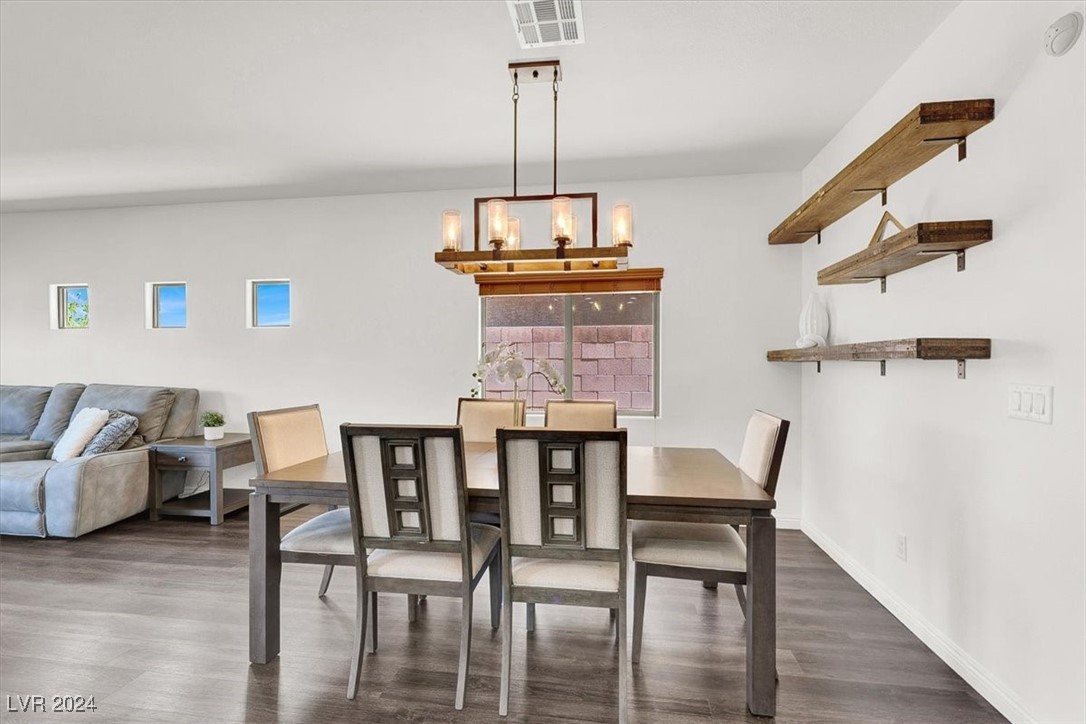 812 Applecross Avenue