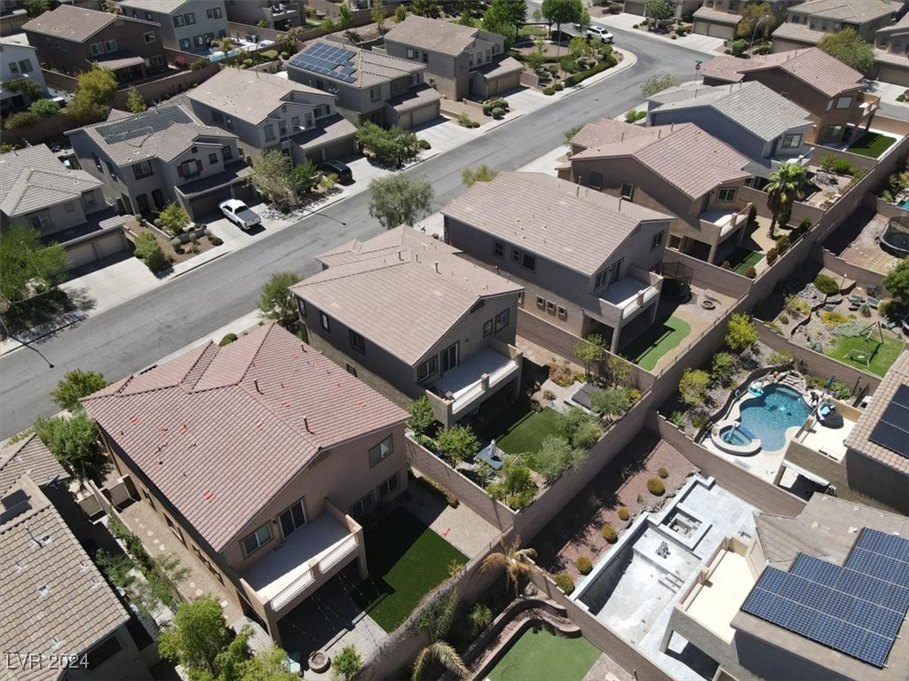 812 Applecross Avenue