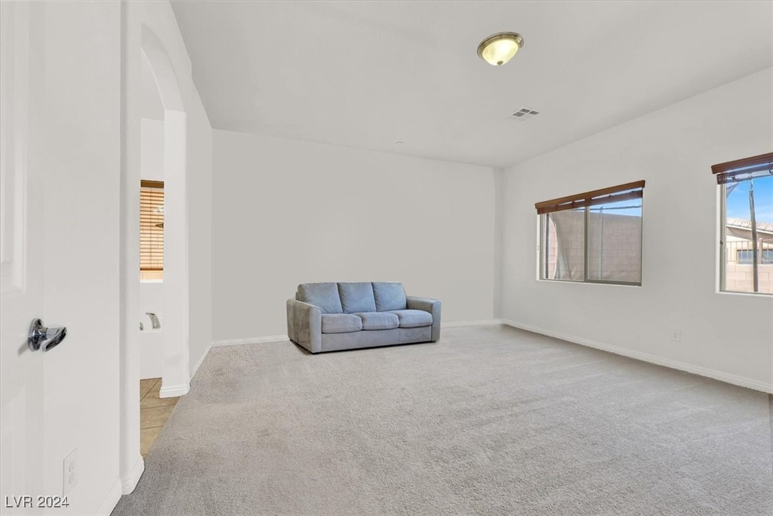 812 Applecross Avenue