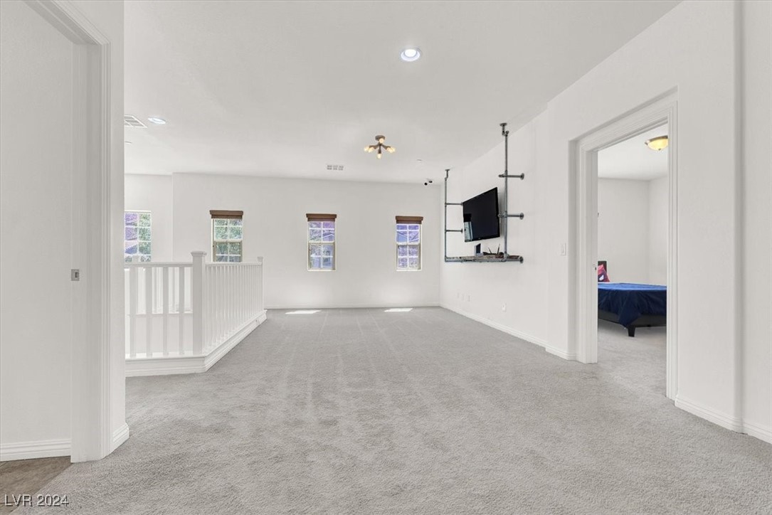 812 Applecross Avenue