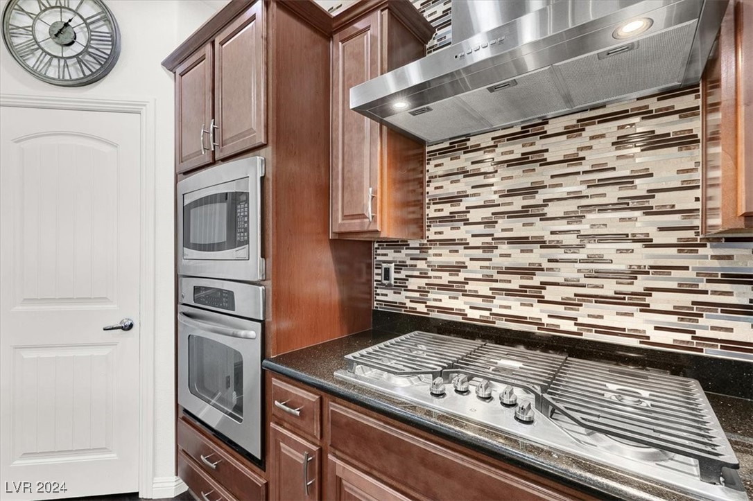 812 Applecross Avenue