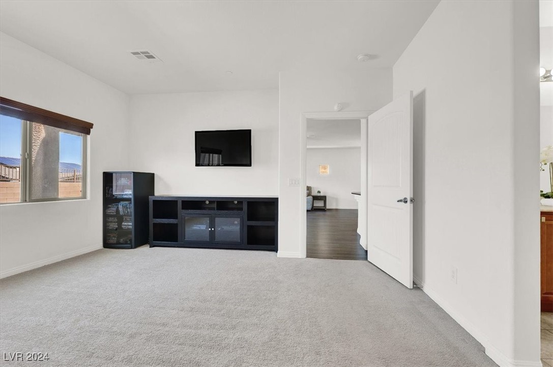 812 Applecross Avenue