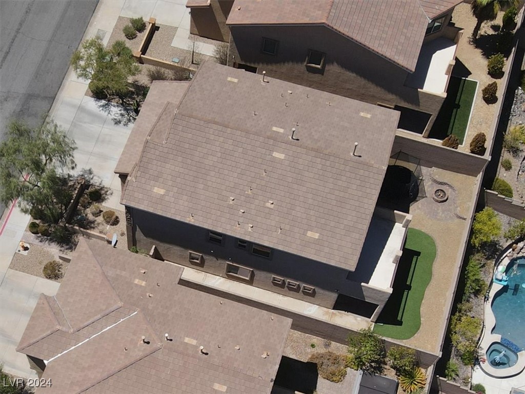 812 Applecross Avenue